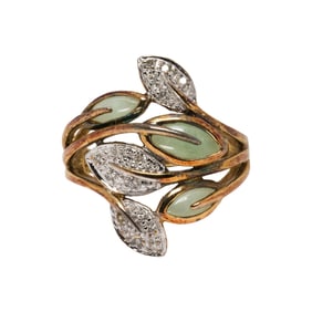 A jade, diamond and gilt silver ring