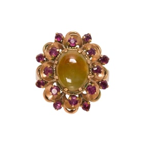An agate, ruby and 14k gold ring