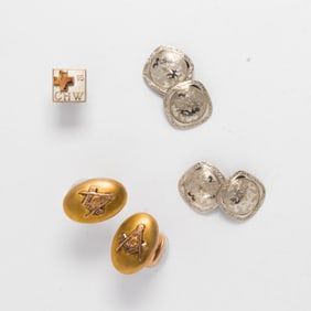 A group of gent's accessories