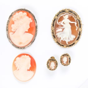 A lot of five Cameo jewelry items featuring women