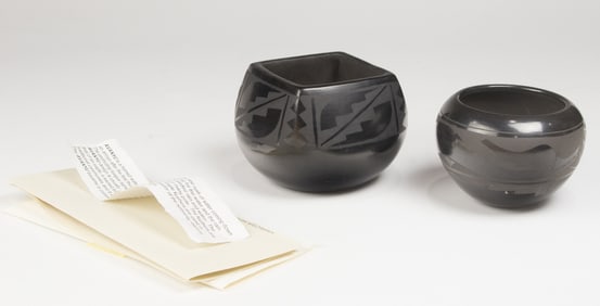 Two Santa Clara blackware pots, the larger by Sammy Naranjo