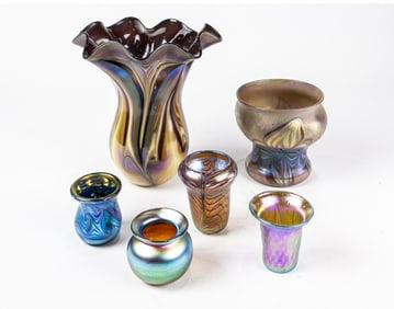 Six Orient & Flume iridescent glass vases with pulled feather design