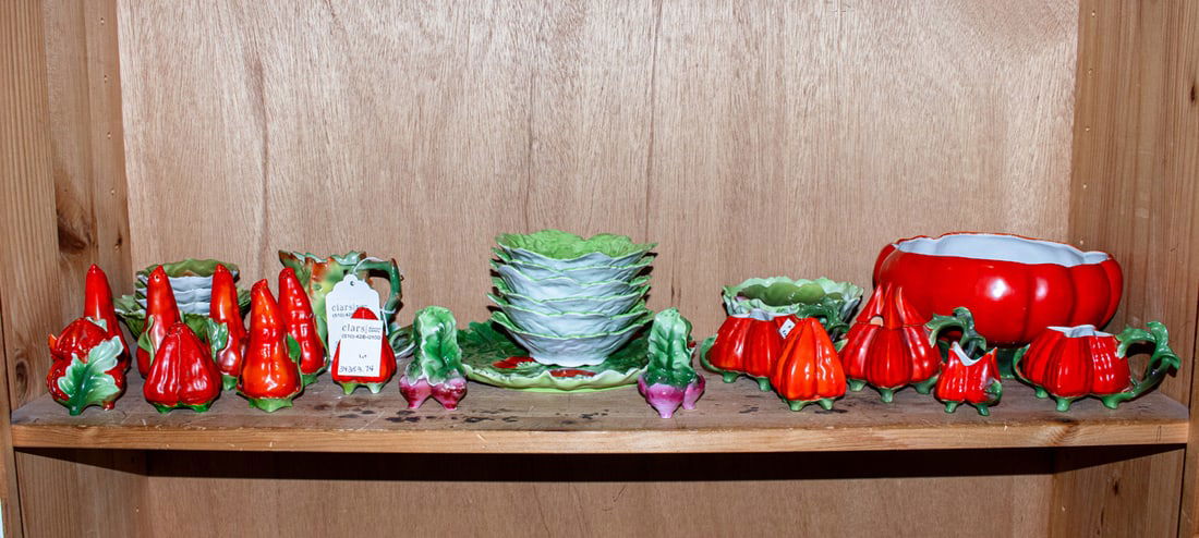 A group of mainly Royal Bayreuth porcelain in various vegetable patterns (1 of 1)