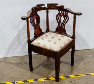 A Chippendale style corner chair