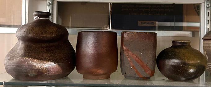 (lot of 4) Japanese Bizen ware vases and cups