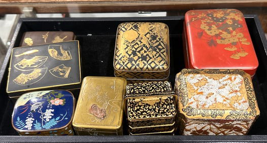 (lot of 8) Japanese lacquered and metal boxes