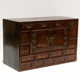 A Korean cabinet