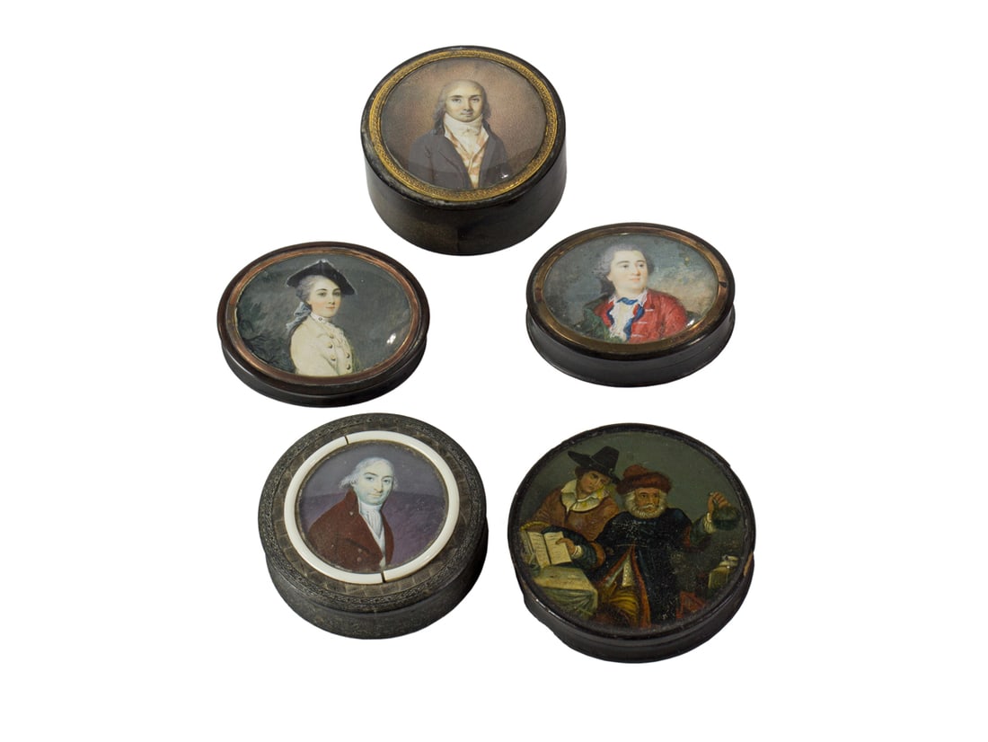 A group of five European portrait miniature snuff boxes: A group of five European portrait miniature snuff boxes, 19th century, comprising pair of oval tortoiseshell boxes, 3"l; two circular examples with portraits of gentlemen and a Stobwasser style papier