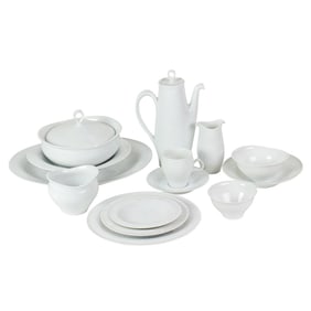 A Russel Wright for Yamoto China Co porcelain dinner service in the 'Theme Formal' pattern