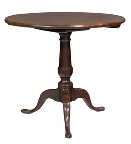 A Queen Anne tilt top tea table, late 18th century
