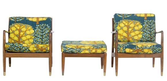 A pair of Mid-Century Modern lounge chairs and ottoman