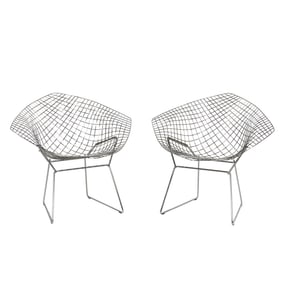 A pair of Harry Bertoia Diamond lounge chairs