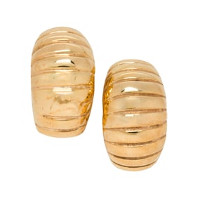 A pair of 18k gold earrings, Italy