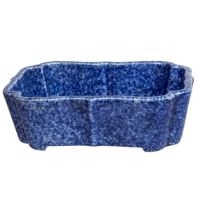 A Chinese blue and white jardiniere