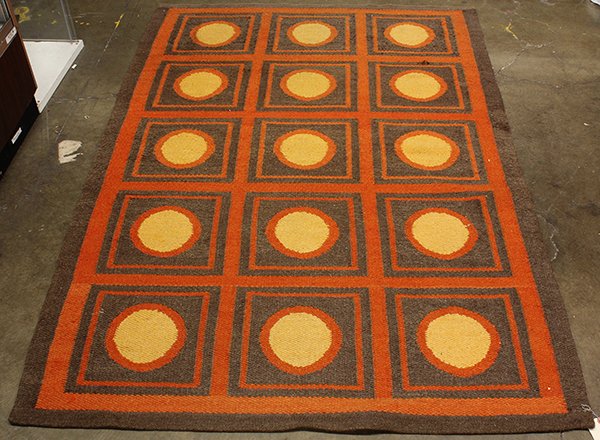 Mid Century carpet by Jonathan Adler: Mid Century carpet by Jonathan Adler, the brown to orange border flanking the repeat sunburst reserves, retains Adler label 6'x4'