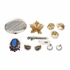 A costume jewelry group including a Borghese compact
