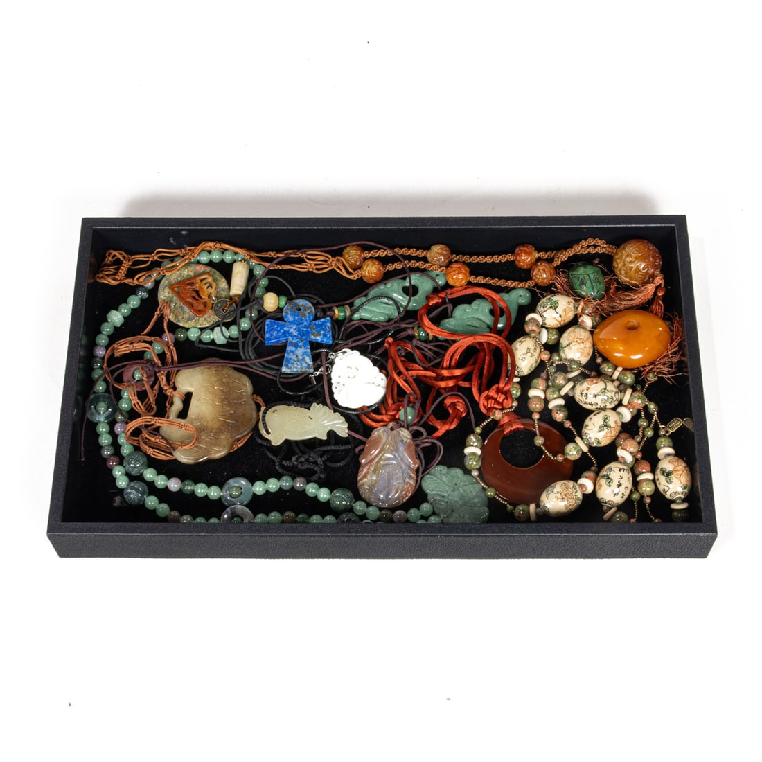lot of multi-colored stones necklaces and pedants primarily in the chinese tastes.: lot of multi-colored stones necklaces and pedants primarily in the chinese tastes.