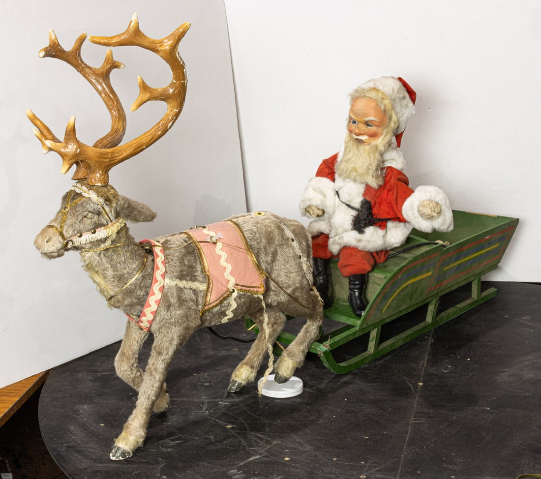 A Christmas sled automan with Santa Claus and reindeer (1 of 1)