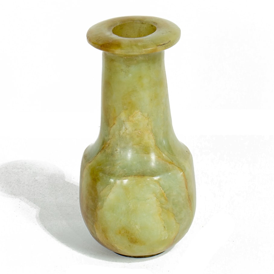 A Chinese hardstone vase (1 of 1)