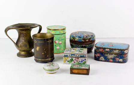 (lot of 8) Asian decorative articles