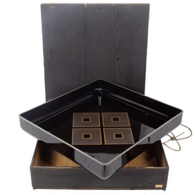 A Japanese hirobuta lacquer tray