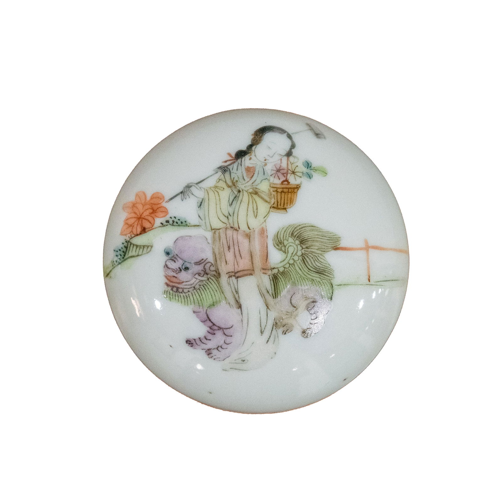 Chinese Famille Rose Ink Box and Cover: Chinese famille rose ink box and cover. 0.91"h x 2.56"d (2.3 x 6.5 cm) Provenance: From the lifetime collection of a distinguished private collector in San Marino, California. NOTE: THIS ITEM IS IN LO