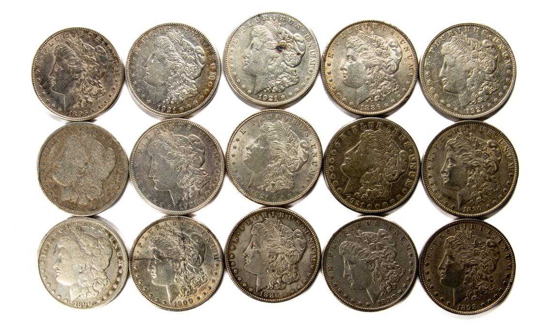 A lot of forty Morgan silver dollars