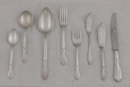 A Concord Crusader sterling silver flatware service