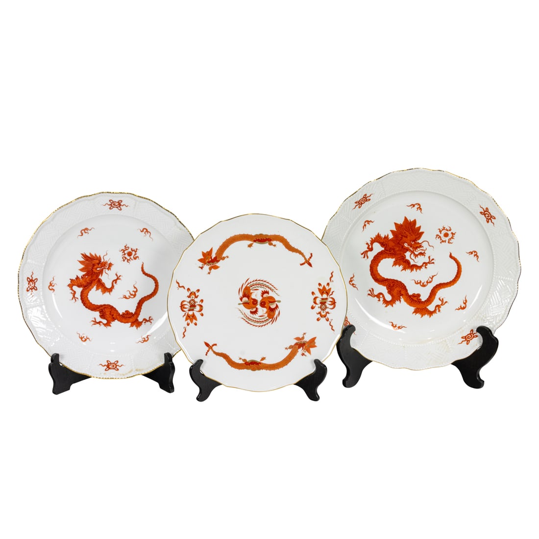 Three Meissen chargers in the 'Iron Red Dragon' pattern (1 of 4)