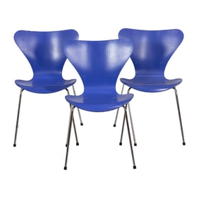 A set of four Arne Jacobsen for Fritz Hansen Series 7 side chairs