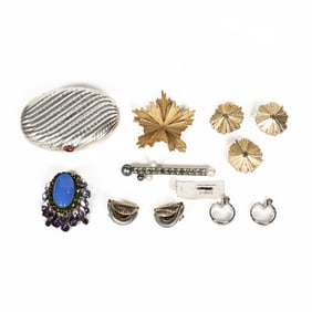 A costume jewelry group including a Borghese compact