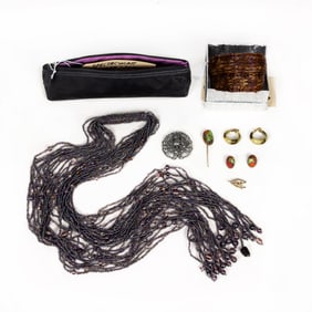 A lot of vintage and art glass jewelry