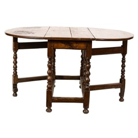An English Georgian oak gate leg table 18th/early 19th century