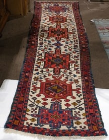 A Persisan Hamadan runner