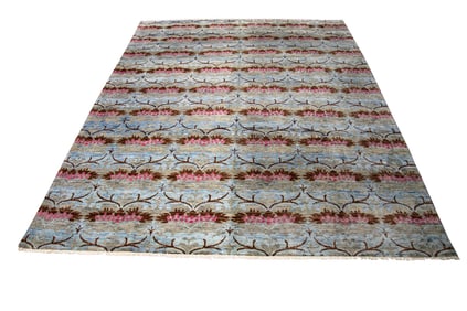 A fine hand tied Contemporary carpet, India 21st century, 8'9" x 11'8"