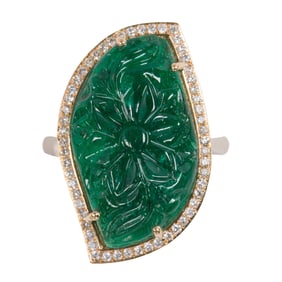 An emerald, diamond, and 18k gold ring
