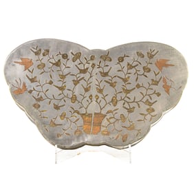 Set of Chinese famille rose trays in butterfly form