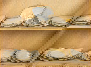 A group of thirty nine Shell table top undertrays, all approx 9"dia
