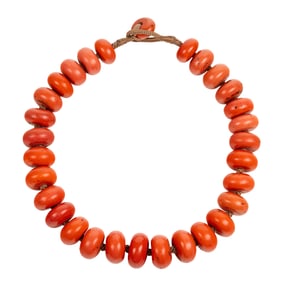 An Indian imitation coral glass bead necklace