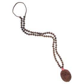 A Chinese reconstituted medicinal bead necklace and pendant