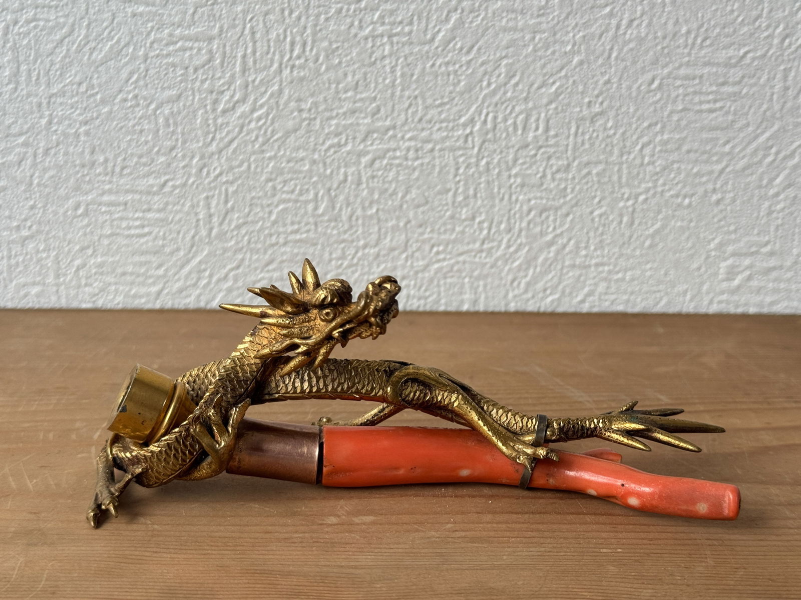 Japanese Fine Pipe with Gilt Bronze Dragon: Japanese antique pipe with gilt bronze dragon. 6.3"h (16 cm) NOTE: THIS ITEM IS IN NEW YORK, WHERE IT CAN BE SHIPPED FROM.