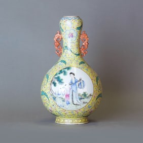 Chinese Yellow Ground Famille Rose 'Figural' Vase