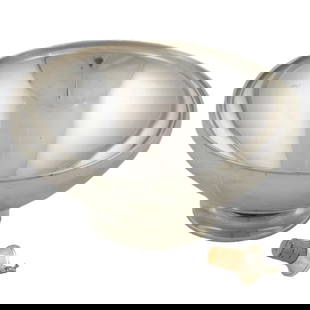 An English Birmingham sterling stopper and Tiffany sterling bowl: An English Birmingham sterling silver stopper with golf motifand Tiffany sterling bowl, stopper 3.5"l; bowl 2.5"h x 5.25"dia. 7.74 troy oz for bowl