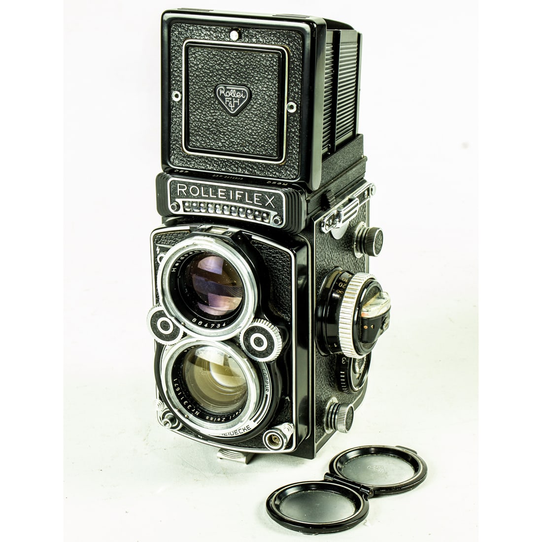 カールツァイスCarl Zeiss Ikon Piccolette 545/12 Zeiss Ikon: Piccolette (201) (545/12) Price Guide: estimate