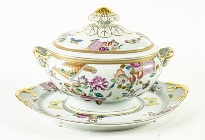 A Vista Allegra for Mottahedeh tureen and stand, Senator Feinstein Estate