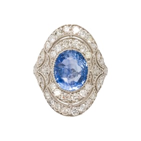 A sapphire, diamond, and platinum ring
