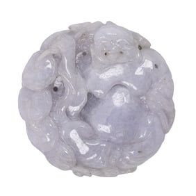 A white jade carving