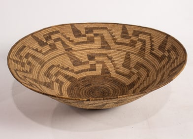 A Pima basketry tray
