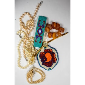 Group of miscellaneous jewelry