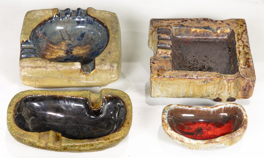 Four Helmut Friedrich Schaffenacker pottery dishes: Four Helmut Friedrich Schaffenacker (German, 1921-2010) pottery ashtrays and vide poche, greatest 6" x 6"